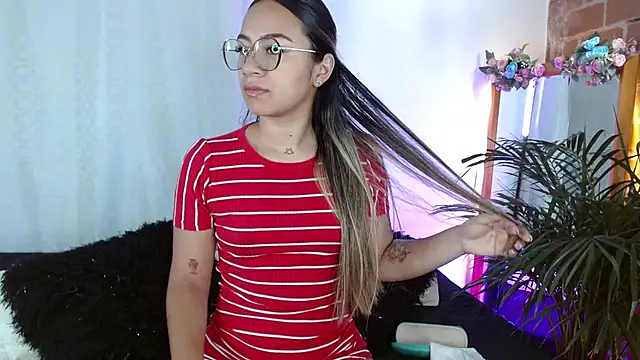 Jules n Gia online show from January 2025 02:19:02 PM