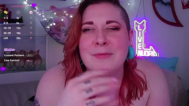 Snapshot of opalreigning chatting on February 2025 12:17:02 PM opalreigning online show from February 2025 12:17:02 PM