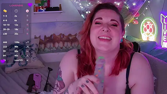 Snapshot of opalreigning chatting on February 2025 10:49:02 AM opalreigning online show from February 2025 10:49:02 AM