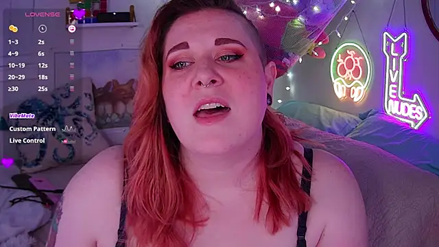 Snapshot of opalreigning chatting on March 2025 08:34:01 AM opalreigning online show from March 2025 08:34:01 AM