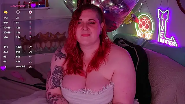 Snapshot of opalreigning chatting on October 2025 08:18:01 AM opalreigning online show from October 2025 08:18:01 AM