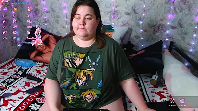 Estelle Hicks online show from December 2024 06:05:02 PM