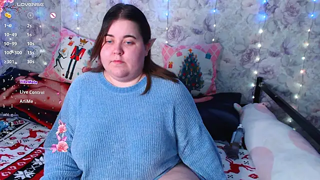 Estelle Hicks online show from December 2024 04:40:02 PM