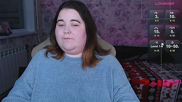 Estelle Hicks online show from November 2025 06:18:01 PM