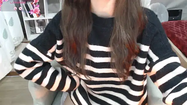 Snapshot of _minji_bae chatting on December 2024 08:18:02 PM minji bae online show from December 2024 08:18:02 PM