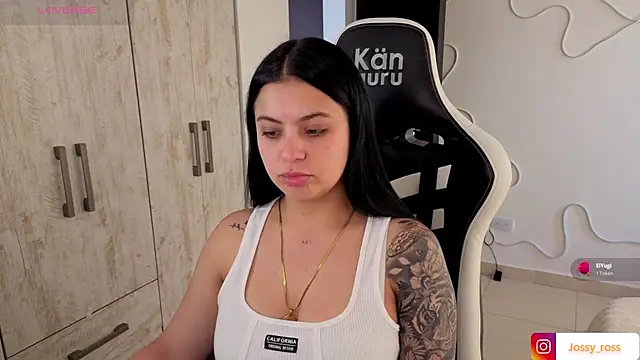 Victoryyy  online show from February 2026 07:43:01 PM