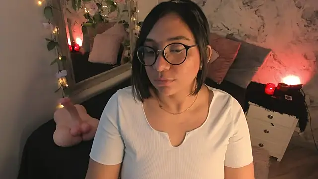 Bella desi  online show from April 2026 01:16:02 PM