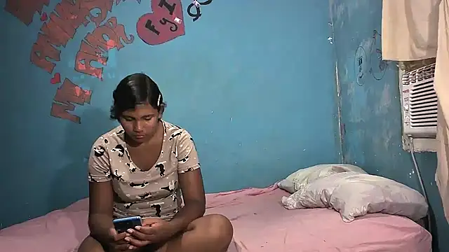 Sweetiefoxxx online show from January 2025 02:09:01 PM