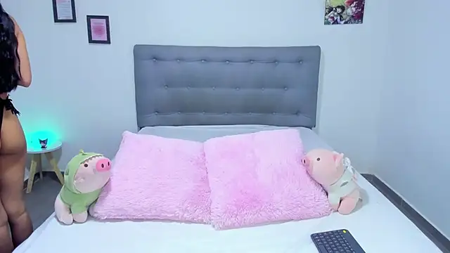 Snapshot of Agataowens chatting on January 2025 12:07:01 AM Agataowens online show from January 2025 12:07:01 AM