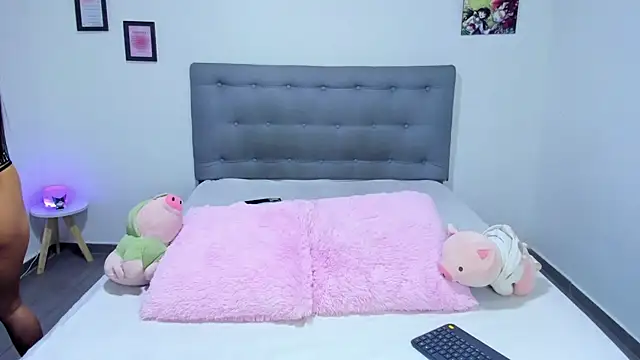 Snapshot of Agataowens chatting on February 2025 01:49:02 AM Agataowens online show from February 2025 01:49:02 AM