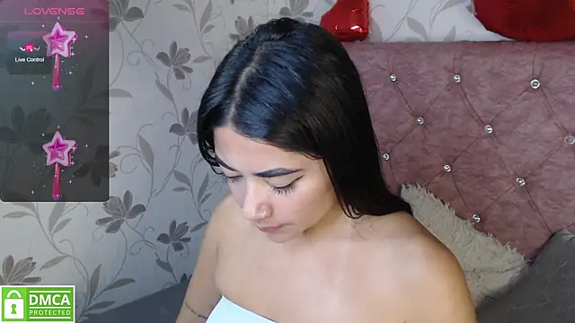 Snapshot of Susy_thomson chatting on February 2025 11:25:02 PM Susy thomson online show from February 2025 11:25:02 PM