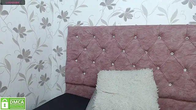 Snapshot of Susy_thomson chatting on February 2025 02:29:02 AM Susy thomson online show from February 2025 02:29:02 AM