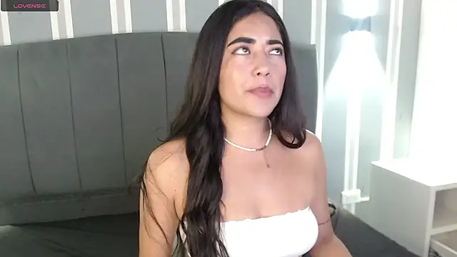 Snapshot of Susy_thomson chatting on March 2025 01:07:01 PM Susy thomson online show from March 2025 01:07:01 PM