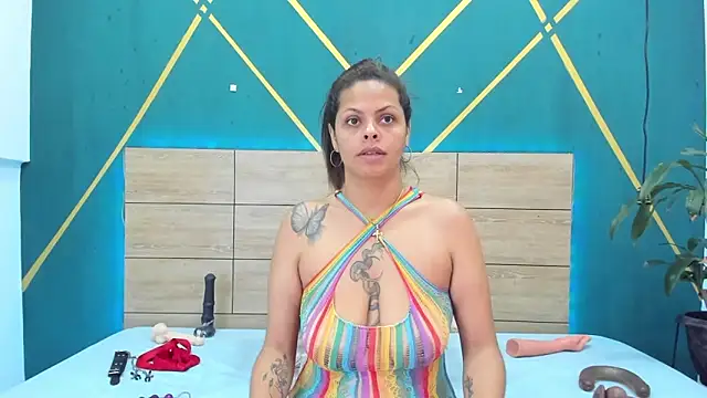 Luna smit08 online show from February 2025 06:59:01 PM