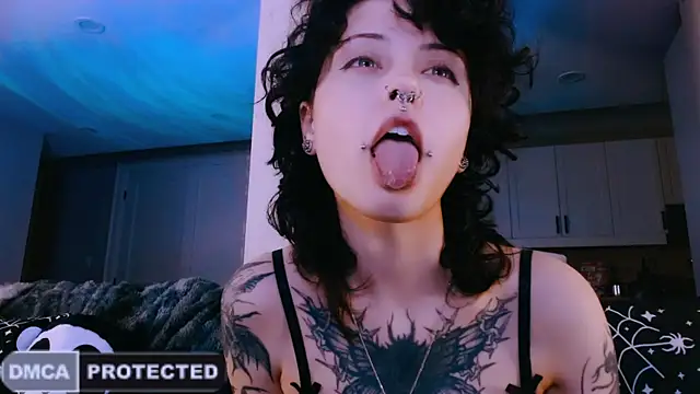 NaughtyLittleFox online show from May 2026 03:24:02 AM