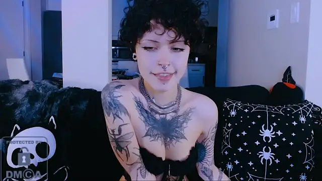 NaughtyLittleFox online show from July 2026 04:48:02 AM