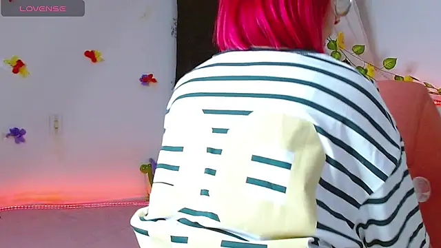 Snapshot of Littlerouse_ chatting on November 2025 07:51:02 AM Littlerouse online show from November 2025 07:51:02 AM