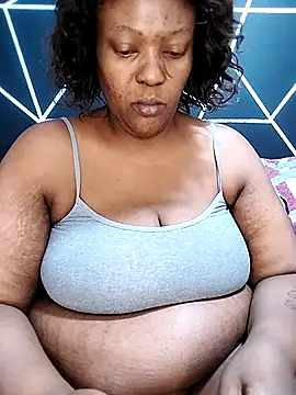 Snapshot of YummyChocolatexx2 chatting on April 2026 07:51:01 PM YummyChocolatexx2 online show from April 2026 07:51:01 PM