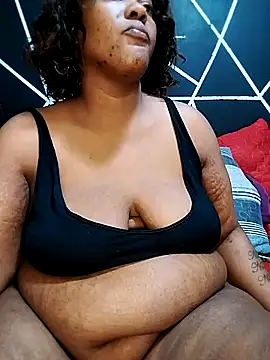 Snapshot of YummyChocolatexx2 chatting on May 2026 01:51:02 PM YummyChocolatexx2 online show from May 2026 01:51:02 PM