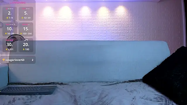 Snapshot of violet_scott chatting on January 2025 04:47:01 PM violet scott online show from January 2025 04:47:01 PM