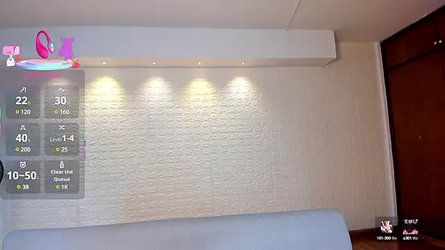 Snapshot of violet_scott chatting on February 2025 10:59:01 AM violet scott online show from February 2025 10:59:01 AM