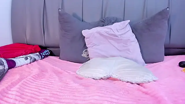 Cherllynn online show from February 2025 10:23:02 PM