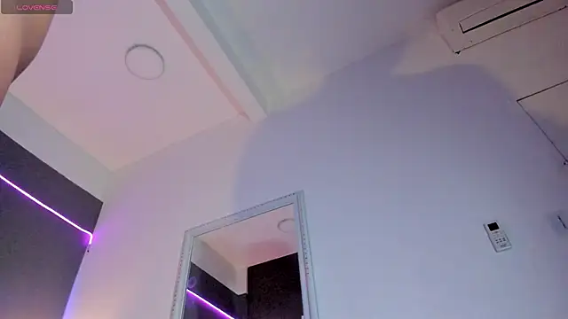 Melinahills online show from February 2025 07:33:01 AM