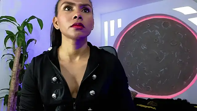 Snapshot of Tatianabr_01 chatting on December 2025 08:26:02 PM Tatianabr 01 online show from December 2025 08:26:02 PM