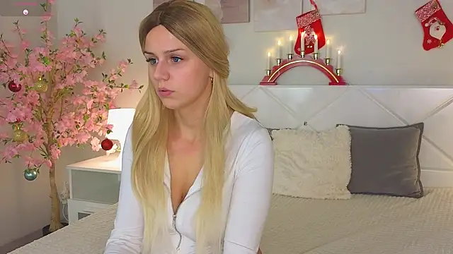 Snapshot of Wendy_D0ll chatting on December 2024 12:07:02 AM Wendy D0ll online show from December 2024 12:07:02 AM