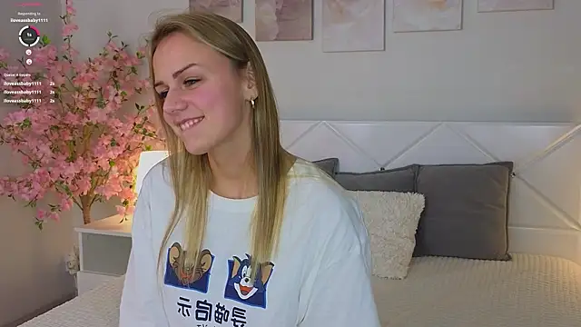 Snapshot of Wendy_D0ll chatting on February 2025 09:47:02 PM Wendy D0ll online show from February 2025 09:47:02 PM