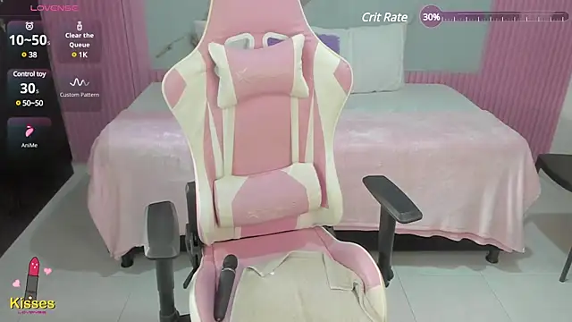 Snapshot of Yuli_16 chatting on March 2025 03:25:01 PM Yuli 16 online show from March 2025 03:25:01 PM