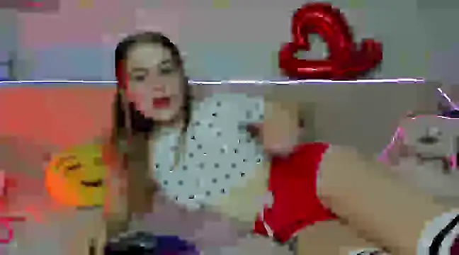 Snapshot of EliLynch chatting on February 2025 05:50:02 PM EliLynch online show from February 2025 05:50:02 PM