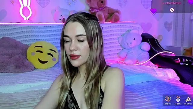 Snapshot of EliLynch chatting on February 2025 09:02:01 PM EliLynch online show from February 2025 09:02:01 PM