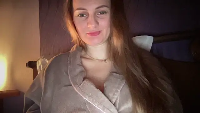 Snapshot of Viola_sweet chatting on November 2025 01:52:02 AM Viola sweet online show from November 2025 01:52:02 AM