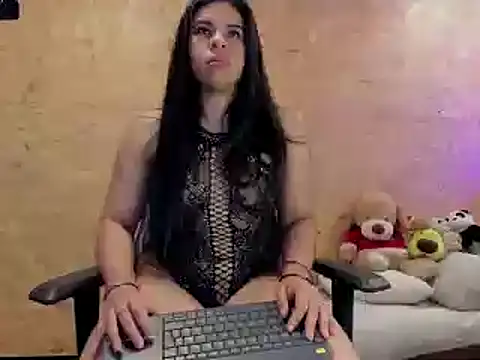 Snapshot of Biancastrongg chatting on January 2025 01:32:01 AM Biancastrongg online show from January 2025 01:32:01 AM