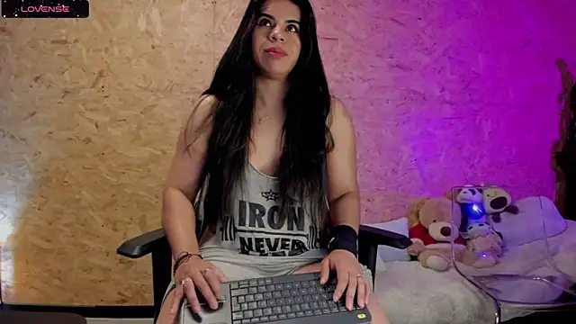 Snapshot of Biancastrongg chatting on March 2025 02:27:02 AM Biancastrongg online show from March 2025 02:27:02 AM