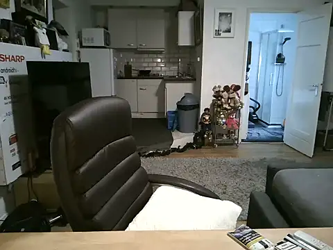 mihaimichael online show from January 2026 12:07:01 PM