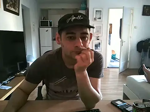 Snapshot of mihaimichael chatting on May 2026 11:27:01 AM mihaimichael online show from May 2026 11:27:01 AM