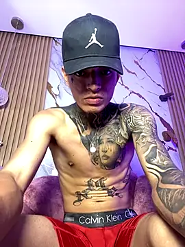 Snapshot of Herem369 chatting on November 2025 03:29:02 AM Herem369 online show from November 2025 03:29:02 AM