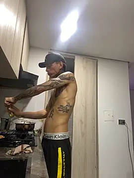 Snapshot of Herem369 chatting on November 2025 03:16:02 AM Herem369 online show from November 2025 03:16:02 AM