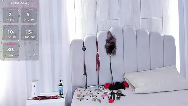 Snapshot of mileyerikson chatting on November 2025 01:33:02 PM mileyerikson online show from November 2025 01:33:02 PM