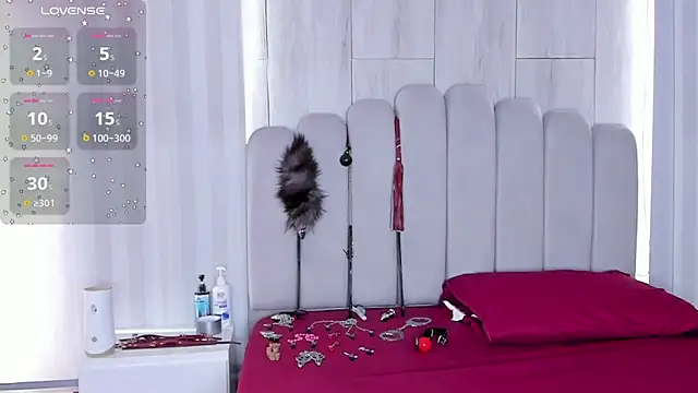 Snapshot of mileyerikson chatting on November 2025 03:55:02 PM mileyerikson online show from November 2025 03:55:02 PM