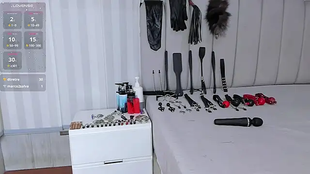 Snapshot of mileyerikson chatting on February 2026 05:17:02 AM mileyerikson online show from February 2026 05:17:02 AM