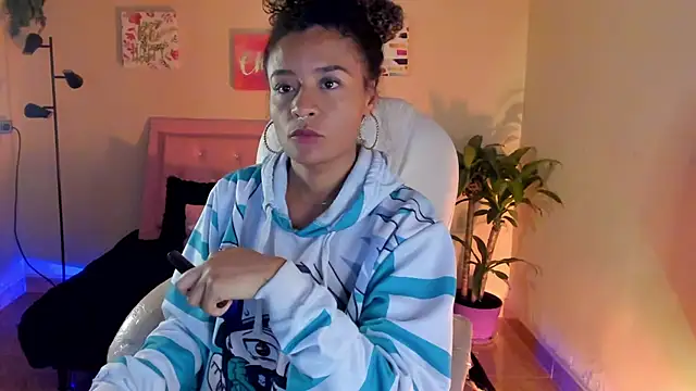 keyla roberts777 online show from February 2025 04:25:01 AM