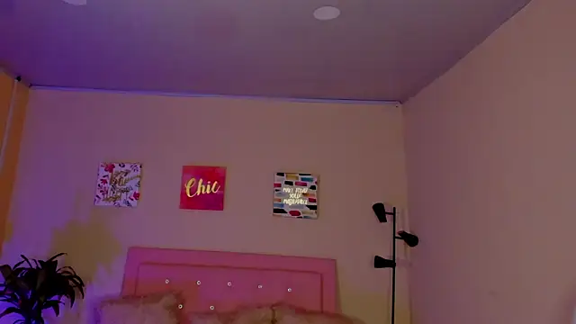 keyla roberts777 online show from March 2025 04:00:02 PM