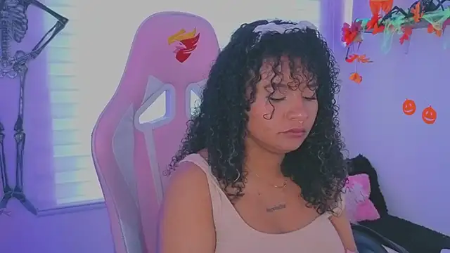 keyla roberts777 online show from October 2025 07:33:01 PM