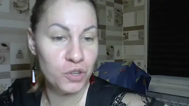 Snapshot of TherestlessKitty chatting on December 2025 10:19:01 PM TherestlessKitty online show from December 2025 10:19:01 PM