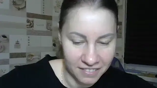 Snapshot of TherestlessKitty chatting on January 2026 12:15:02 AM TherestlessKitty online show from January 2026 12:15:02 AM