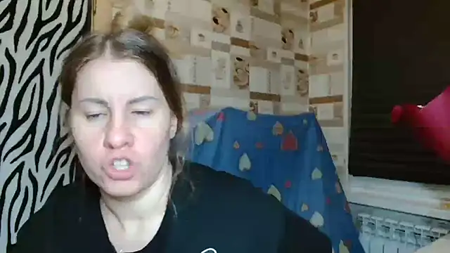 Snapshot of TherestlessKitty chatting on February 2026 10:39:01 PM TherestlessKitty online show from February 2026 10:39:01 PM