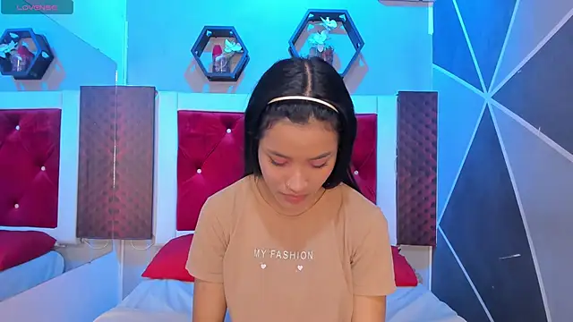 Karoll014 online show from September 2025 11:55:01 AM